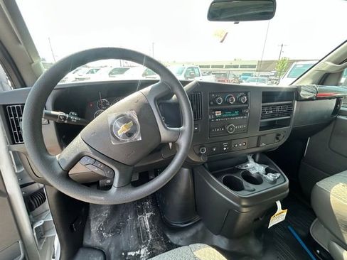 New 2025 Chevrolet Express 2500 w/ Enhanced Convenience Package image 14