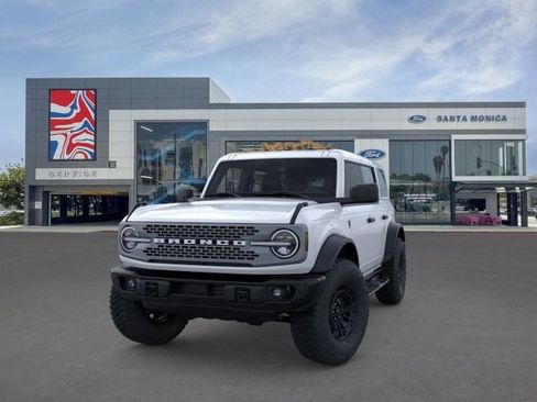 New 2026 Ford Bronco Badlands w/ Sasquatch Package AWD/4WD image 2