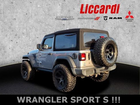 Used 2020 Jeep Wrangler Sport image 3