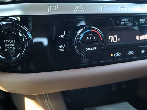 New 2026 Nissan Pathfinder Platinum w/ Cargo Package image 18
