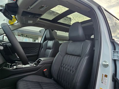 New 2026 Mitsubishi Outlander SEL image 16