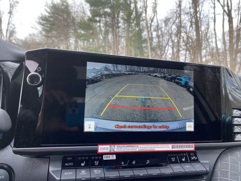 New 2026 Toyota Camry XLE image 27