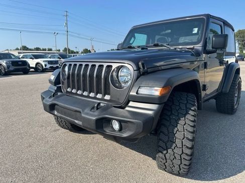 Used 2023 Jeep Wrangler Sport AWD/4WD image 24