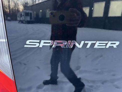 Used 2023 Mercedes-Benz Sprinter 2500 image 13