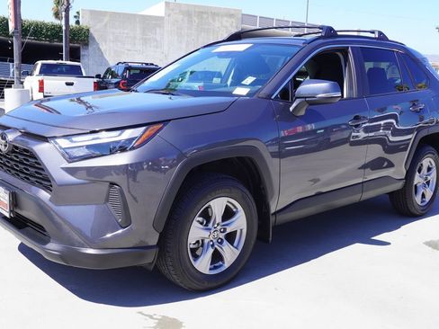 Certified 2025 Toyota RAV4 XLE w/ Convenience Package FWD image 4