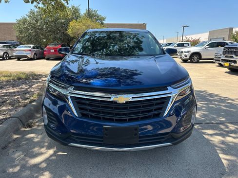 Used 2022 Chevrolet Equinox LT FWD image 2
