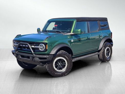 Used 2022 Ford Bronco Outer Banks w/ Sasquatch Package AWD/4WD image 6