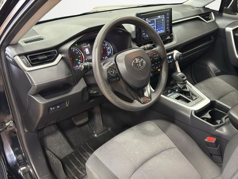 Used 2019 Toyota RAV4 XLE image 11