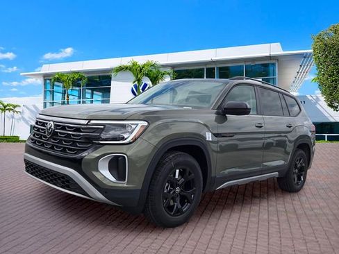 New 2026 Volkswagen Atlas Peak Edition AWD/4WD image 3