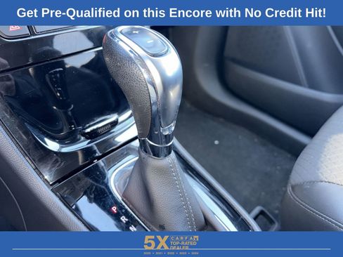 Used 2021 Buick Encore Preferred FWD image 19