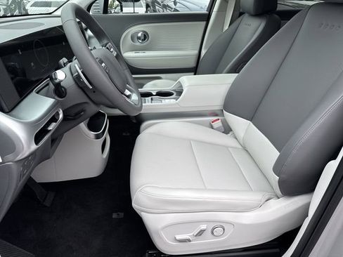New 2026 Hyundai Ioniq 9 SEL image 9