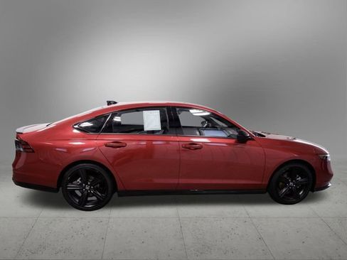 Certified 2025 Honda Accord Sport image 8