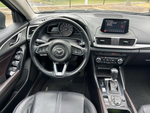 Used 2017 MAZDA MAZDA3 Touring FWD image 23