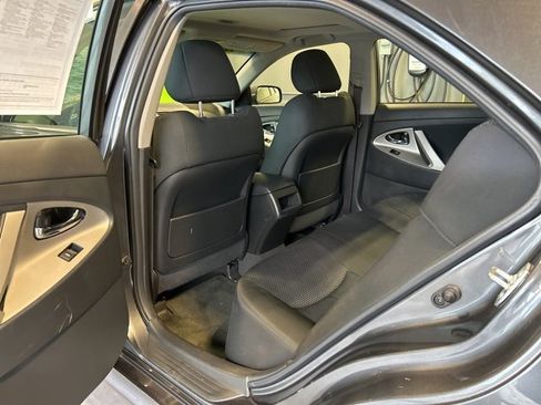 Used 2011 Toyota Camry SE image 22