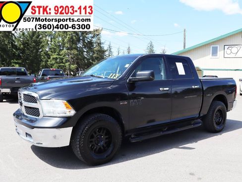 Used 2016 RAM 1500 Classic SLT AWD/4WD image 3