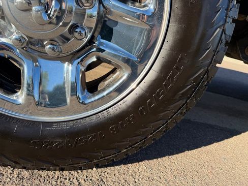 Used 2017 RAM 2500 Tradesman w/ Chrome Appearance Group image 13