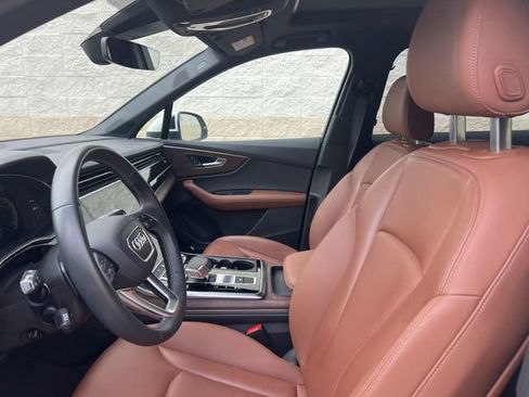 Used 2025 Audi Q7 3.0T Premium Plus image 9