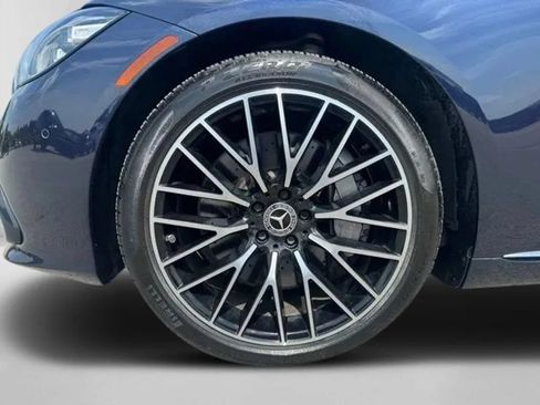 Used 2022 Mercedes-Benz S 500 4MATIC w/ 3D Technology Package image 31