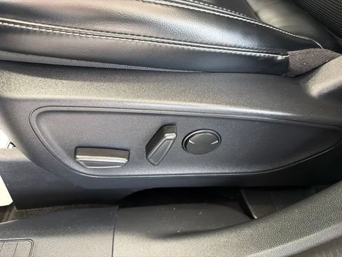 Certified 2024 Ford Escape Platinum AWD/4WD image 17