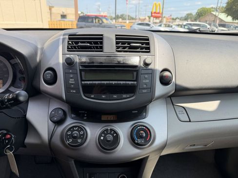 Used 2007 Toyota RAV4 2WD V6 w/ Tow Prep Pkg image 17