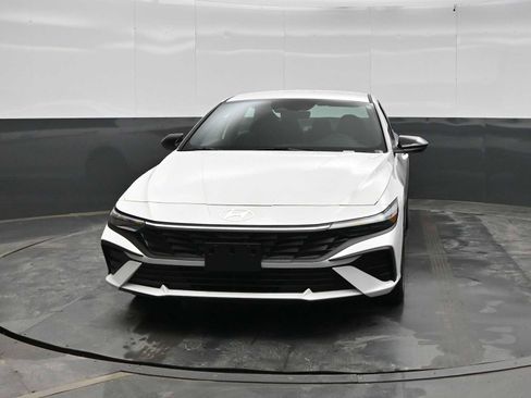 New 2026 Hyundai Elantra Sport image 3