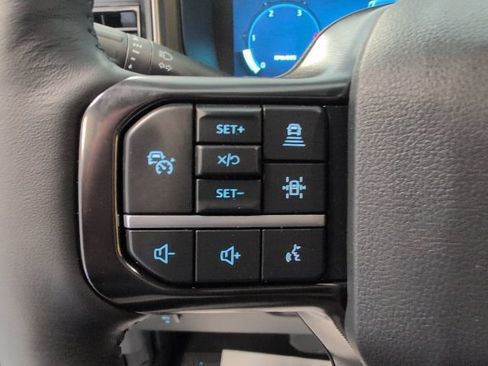 New 2026 Ford F350 Platinum w/ Tremor Off-Road Package AWD/4WD image 22