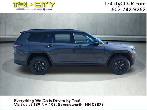 New 2025 Jeep Grand Cherokee L Laredo image 6