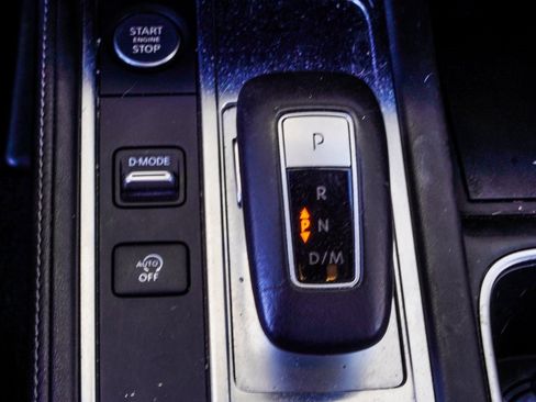 Used 2023 INFINITI QX60 Luxe w/ Performance Audio Package image 24