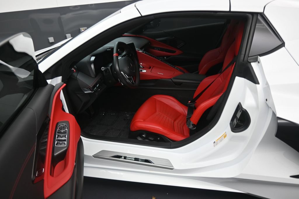 Used 2024 Chevrolet Corvette Stingray Preferred Conv w/ Stealth Interior Trim Package RWD image 13