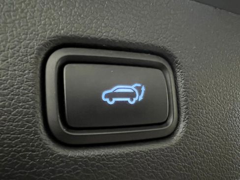 Used 2024 Hyundai Palisade Limited image 20