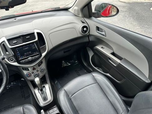 Used 2018 Chevrolet Sonic Premier FWD image 24