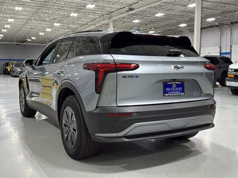 New 2025 Chevrolet Blazer EV LT image 7