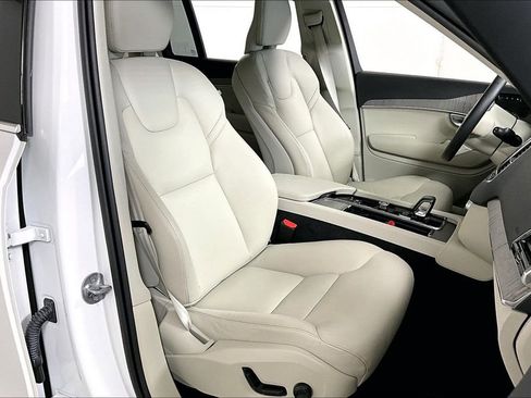 Used 2024 Volvo XC90 B6 Plus w/ Protection Package Premier image 7