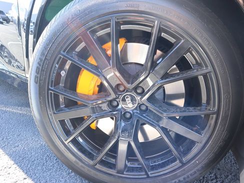 Used 2023 Audi e-tron Chronos AWD/4WD image 14