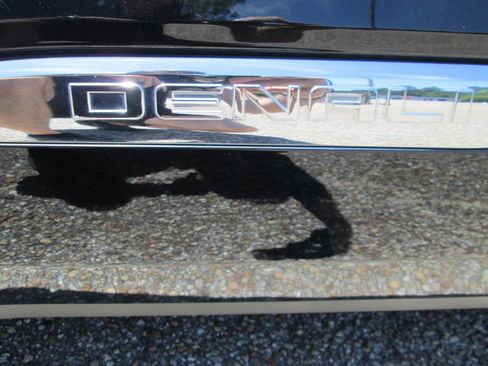Used 2017 GMC Acadia Denali w/ Technology Package FWD image 91