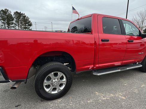 Used 2024 RAM 2500 Big Horn w/ Bed Utility Group image 8