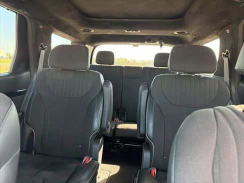 Used 2024 Hyundai Palisade Calligraphy image 12