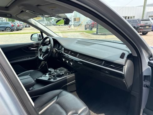Used 2019 Audi Q7 3.0T Premium w/ Convenience Package AWD/4WD image 12