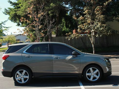 Used 2018 Chevrolet Equinox LT AWD/4WD image 8