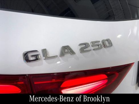 Certified 2026 Mercedes-Benz GLA 250 4MATIC image 11