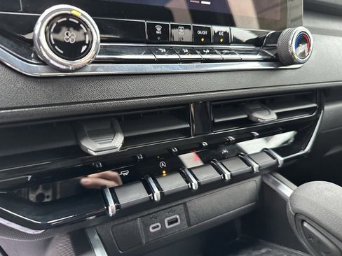 New 2026 Chevrolet Colorado W/T image 21