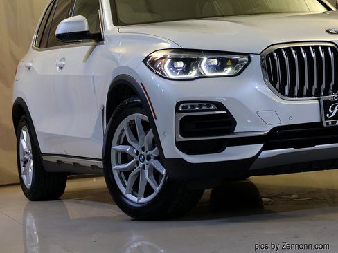 Used 2019 BMW X5 xDrive40i w/ Executive Package AWD/4WD image 4