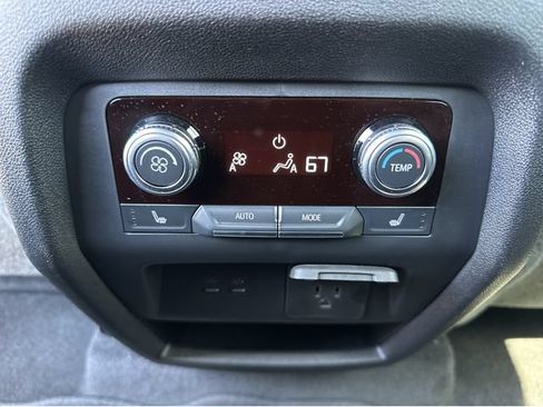 Used 2024 GMC Acadia Elevation w/ Luxury Package FWD image 14
