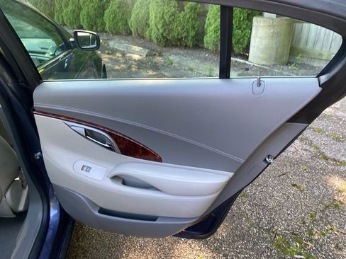 Used 2013 Buick LaCrosse Leather FWD image 22