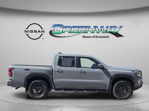 Used 2023 Nissan Frontier PRO-4X w/ Pro-4X Premium Package AWD/4WD image 8