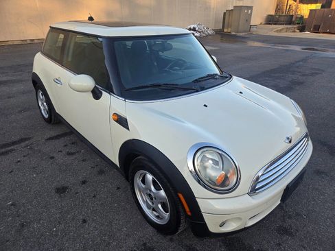 Used 2010 MINI Cooper Hardtop image 14