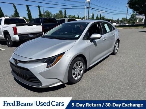 Used 2024 Toyota Corolla LE FWD image 20