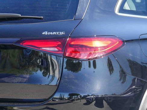 Certified 2025 Mercedes-Benz GLC 350e 4MATIC image 8