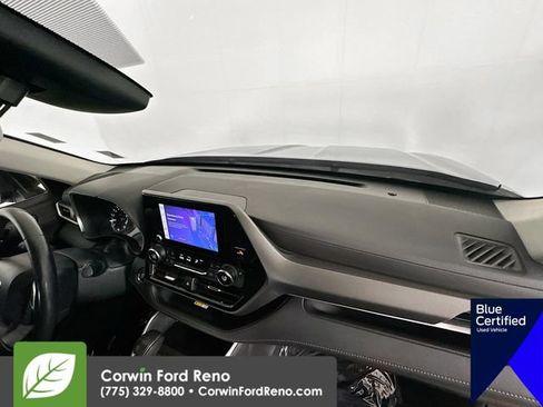 Used 2023 Toyota Highlander XLE AWD/4WD image 32