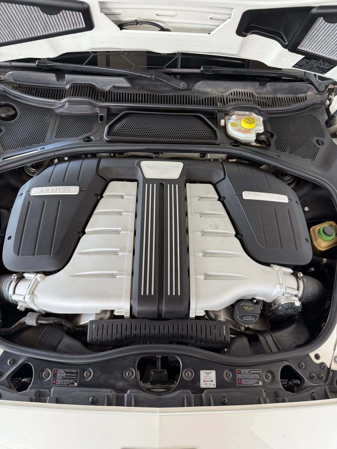 Used 2016 Bentley Continental GT AWD/4WD image 29